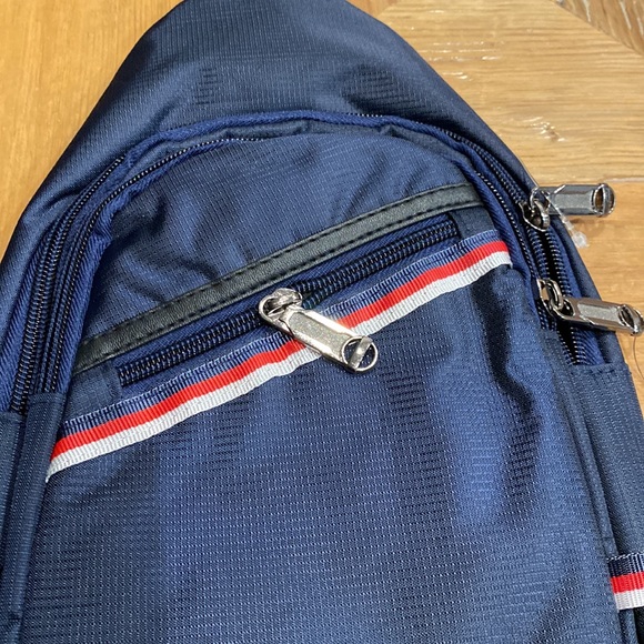 NEW Westend Multipurpose Crossbody Sling Nylon Bag - Picture 2 of 8